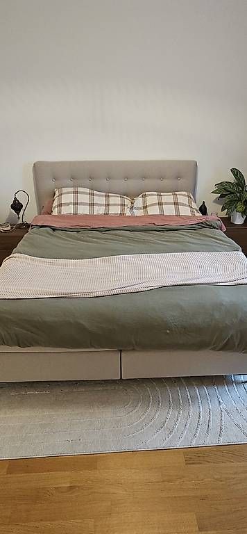 Letti: Lit Boxspring 180 X 200 – Usato da Cudrefin venduto da Mariiea 2
