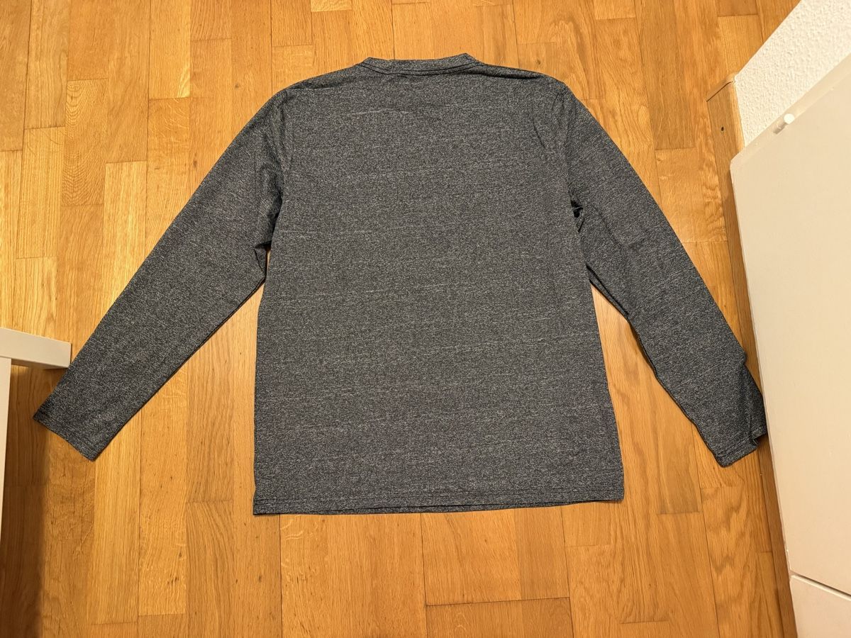 Pullover & Sweatshirts: Basic Pullover Grösse L. Neu. Nie getragen. – Neu (gemäss Beschreibung) aus Adliswil von StephanieAnnina 4