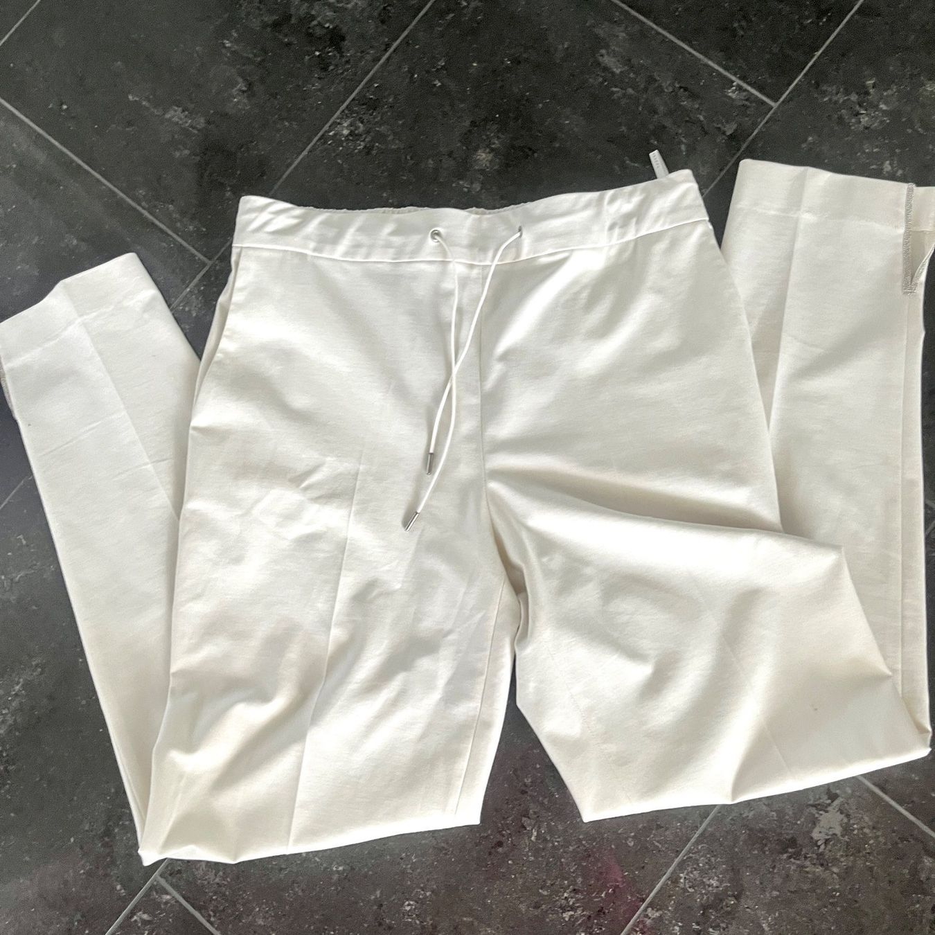 Pantaloni: MSGM Lederlook Hose Gr 38 – Usato da Hildisrieden venduto da Inna71