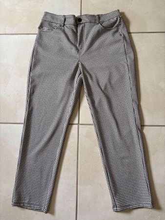 Damenhose PLEASE, Grösse L, schwarz-weiss - top Zustand