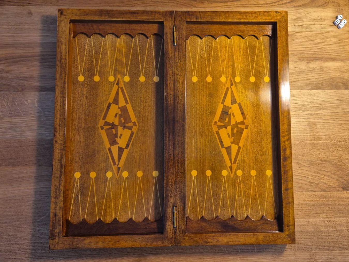 Jeux: Kombispiel-Set (Schach + Backgammon) – Neuf (Voir description) à Zofingen par kevin.basel 2