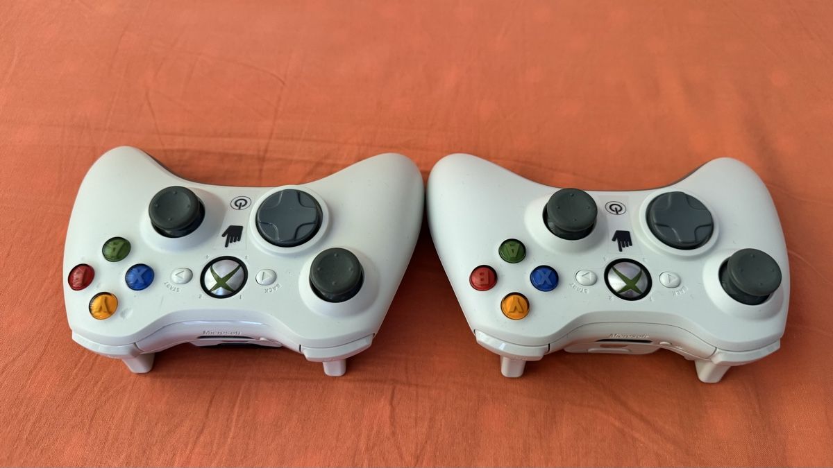 Konsolen: 2x Xbox 360 ControllerWeiss Grau Top Zustand – Neu (gemäss Beschreibung) aus Fällanden von Swisslimousinen 2
