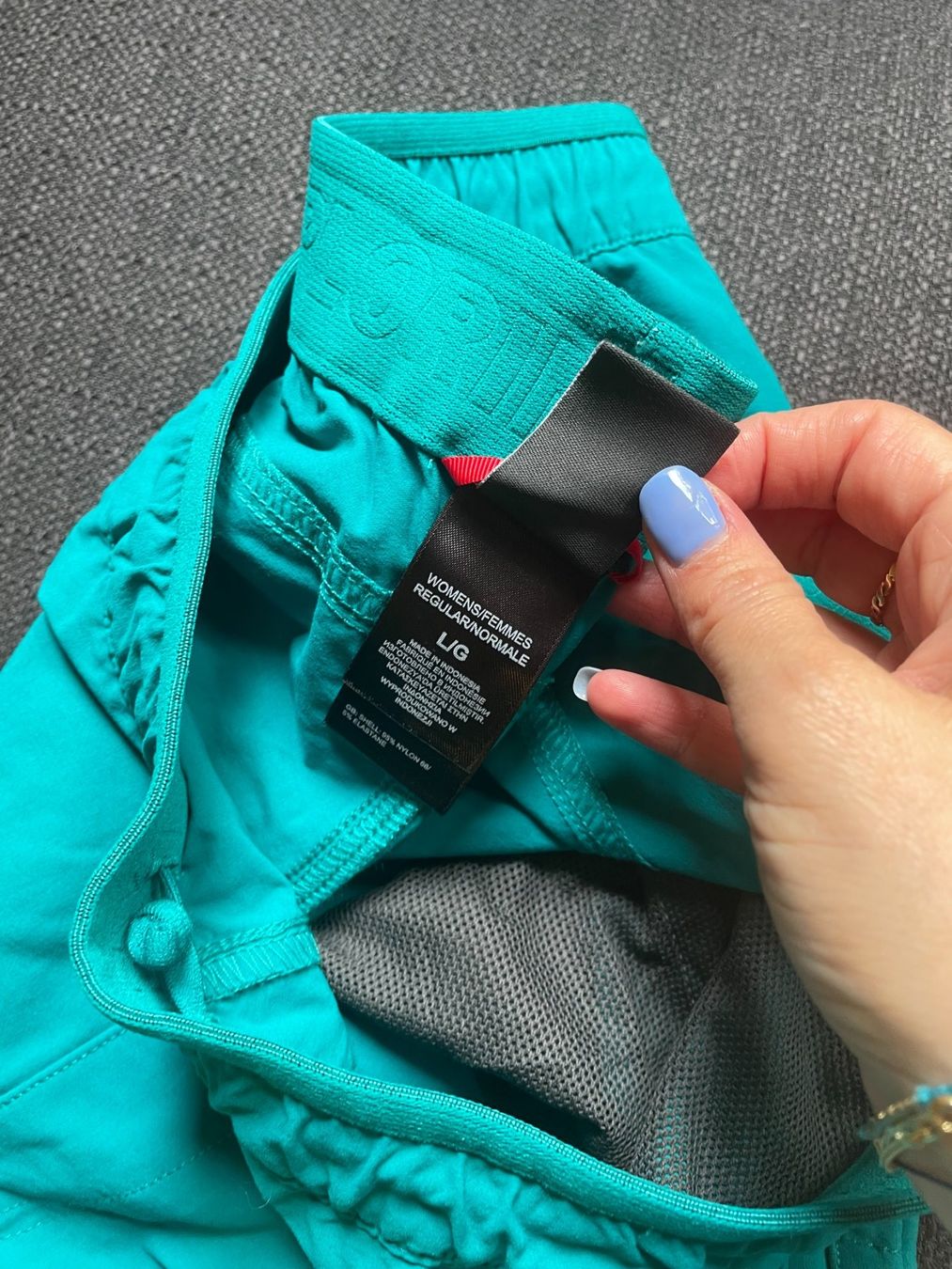 North Face Pantaloni: Pantaloni North Face – Nuovo (secondo la descrizione) da Meilen venduto da val_tsv8 1