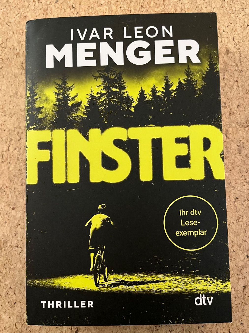 Libri: Taschenbuch "Finster", Ivar Leon Menger – Usato da Grosswangen venduto da Vita500