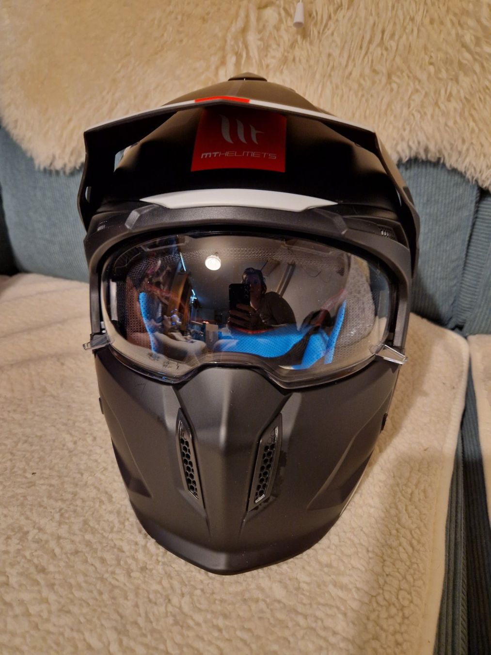 Caschi & visiere: Casque Mt Helmets streetfighter SVS – Nuovo e nell'imballaggio originale da Blignou (Ayent) venduto da Mazikeen 4
