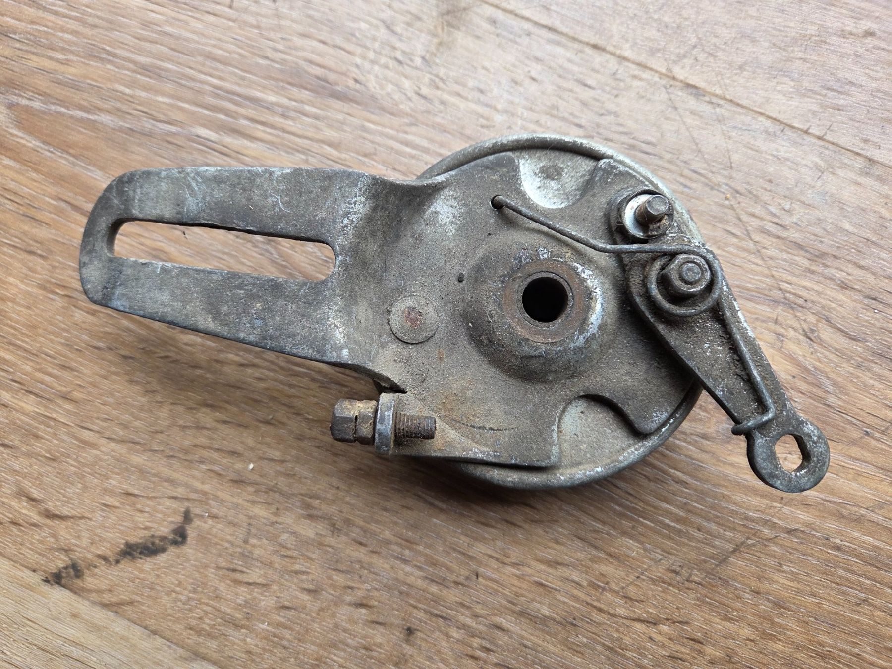 Sachs Ciclomotori: Bremsanker hinten 90 mm – Usato da frümsen venduto da Sailem