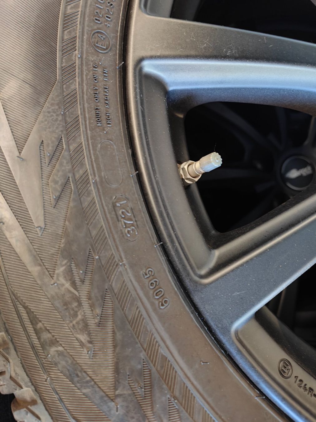 Pneumatici & Ruote complete: BMW X5 Winterräder – Usato da Oberengstringen venduto da Reifen-Lagerverkauf 3