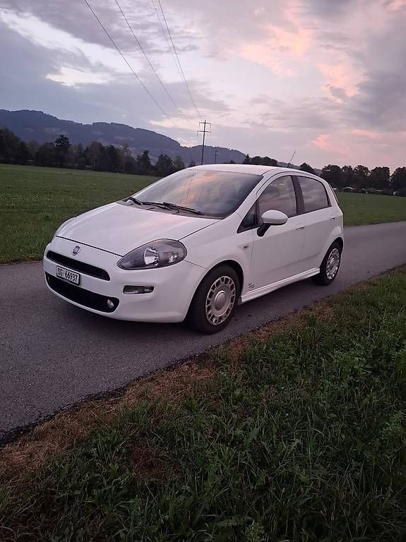 Autos: Fiat Punto Turbo Sport – D'occasion à Kriessern par Sacko1980