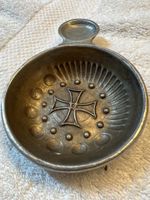 Antike Tastevin mit Kreuz Sommelier Schale Antik(V)