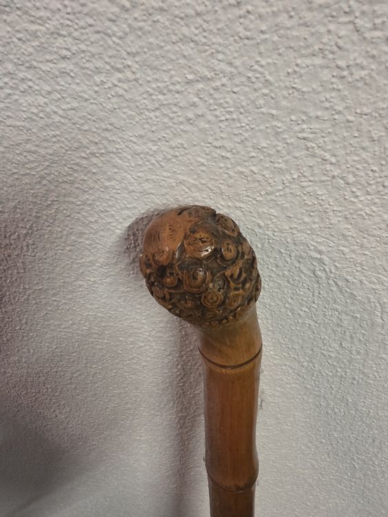 Hochwertiger antiker Bambus-Spazierstock mit Rosenkopf, Hhe (Gebraucht) in  Beinwil am See fr CHF 10  nur Abholung auf Ricardo kaufen