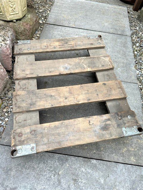 Rivestimenti per pavimenti: TrAnspoRteR – Usato da Winkel venduto da zeho