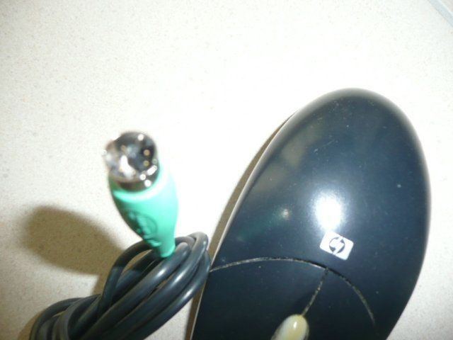 Hewlett Packard Mouse: HP Maus mit Kabel – Usato da Baar venduto da negombo 2