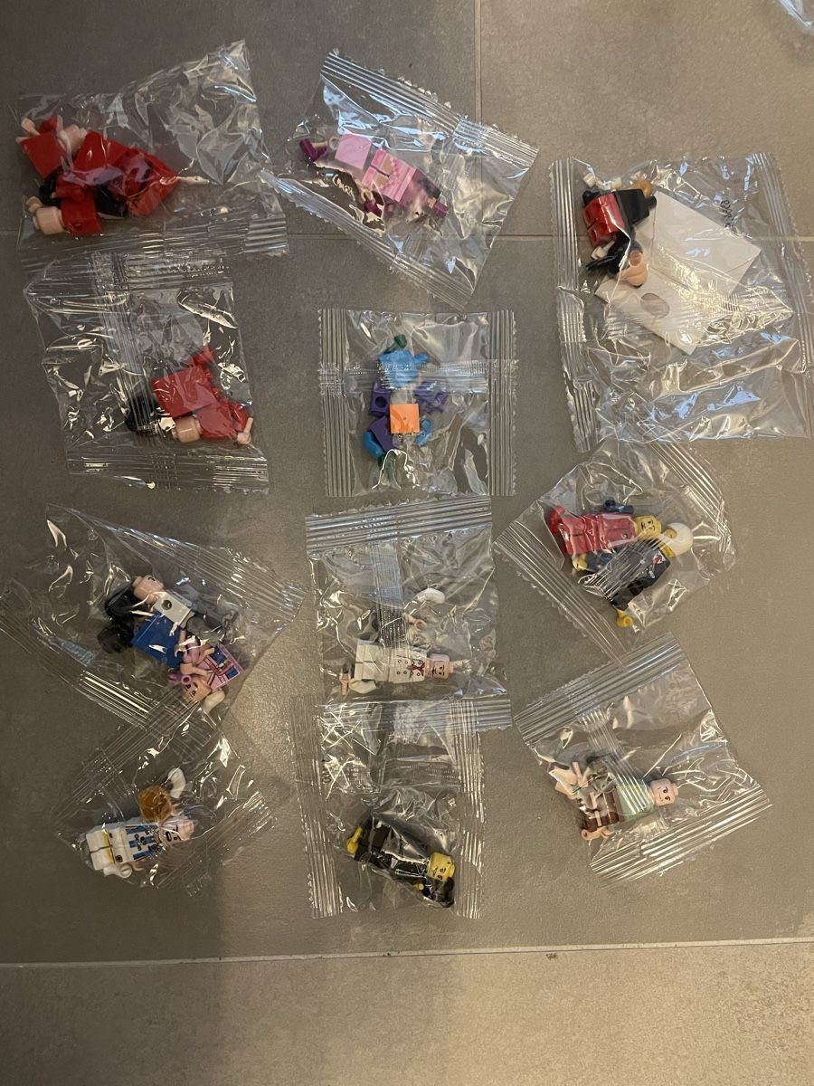 Jouets: Mini figurine / random selection – Neuf avec emballage d'origine à Lausanne par Mickk 2