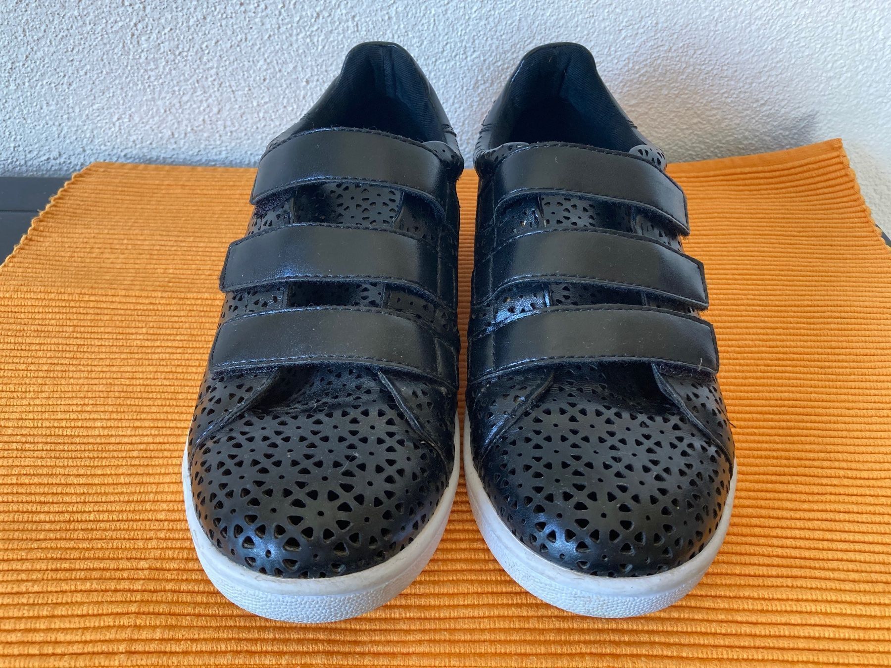 Guess Scarpe da donna: Schuhe von Guess – Usato da Bettlach venduto da Valgoy 6