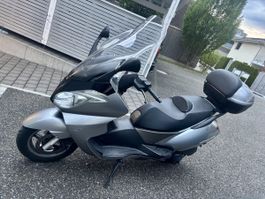 APRILIA Atlantic 250ccm MFK neu Juli 2026 - Top - GIVI Case