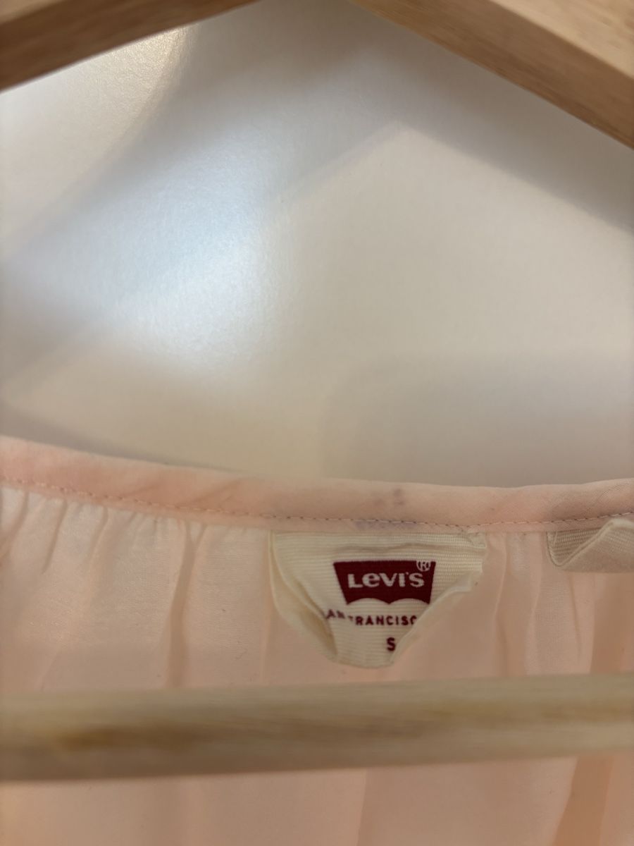Levi's Camicette: Levi's Peach Wrap Blouse - Size S - Perfect for Spring! – Usato da Zürich venduto da emb_fp8m 1
