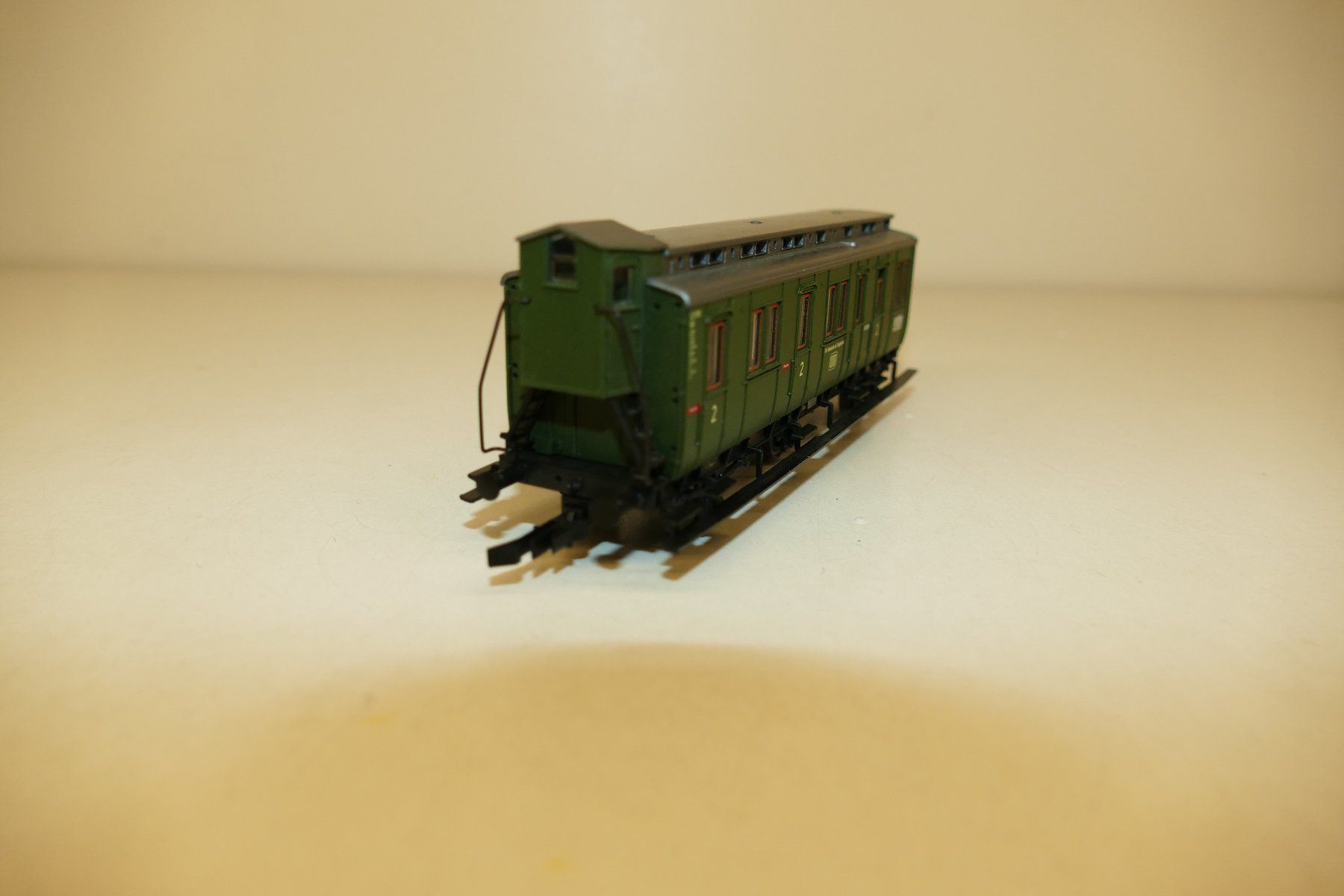 Roco Modelleisenbahnen: Roco H0: DB 2.Kl. Abteilwagen 3-achsig – Gebraucht aus Niederhasli von rail-duerst 2
