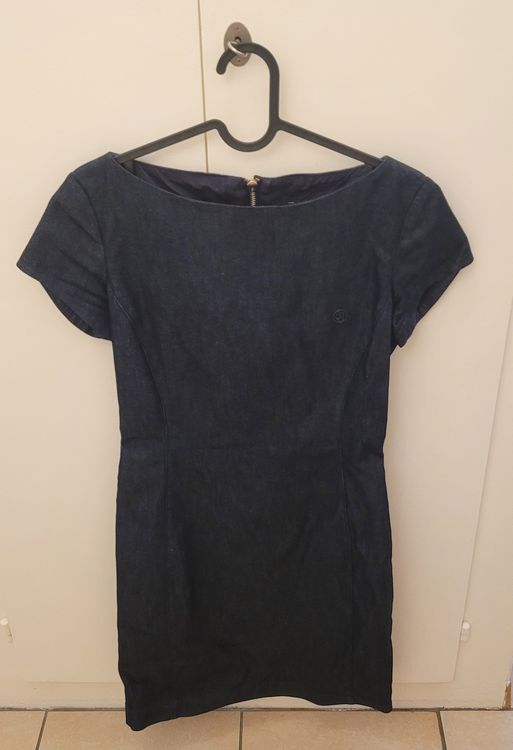 Armani Vestiti: Robe Armani jeans – Usato da Ecublens VD venduto da Mateolai