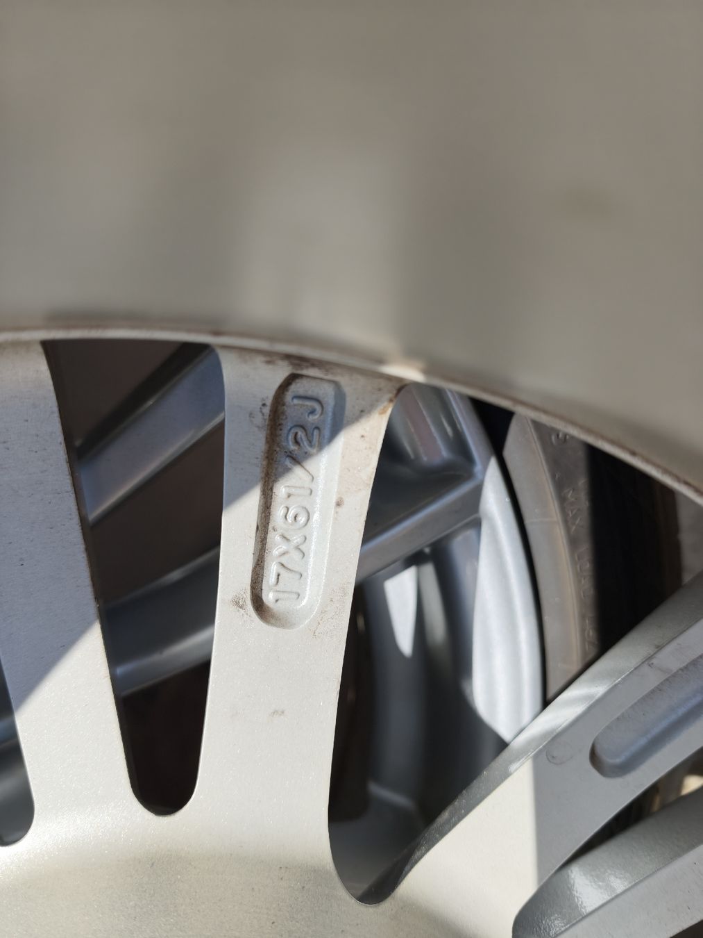 Suzuki Pneumatici & Ruote complete: Suzuki Swift Räder – Usato da seon venduto da Betttuner 1