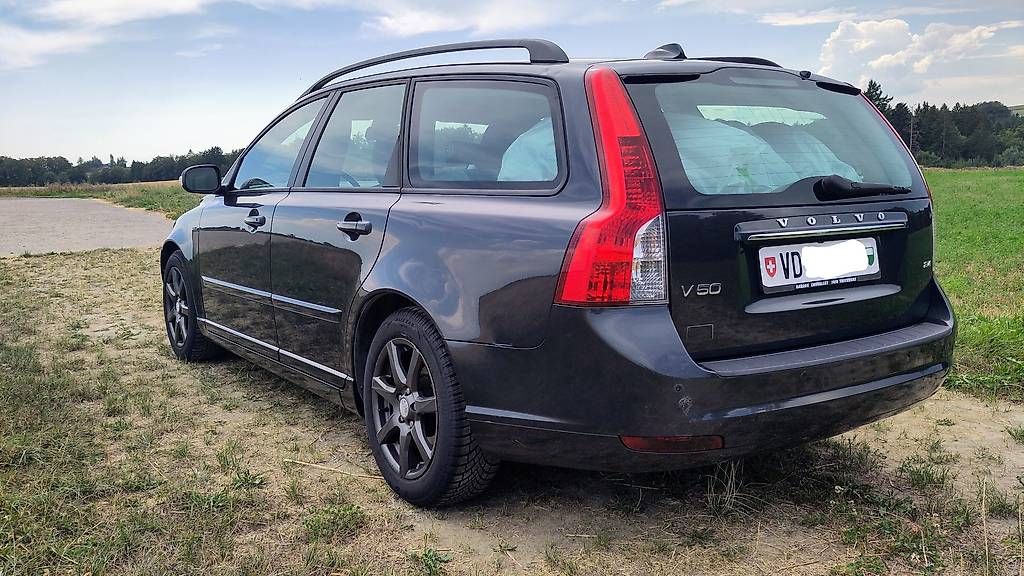 Volvo Autos: Volvo V50 2.4 – Gebraucht aus Peyres-Possens von A.Jaq 3