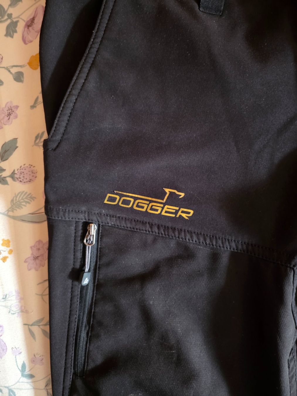 Dogger Pantaloni: Dogger Softsheelhose Gr.S – Usato da Malix venduto da ric_nh2y 3
