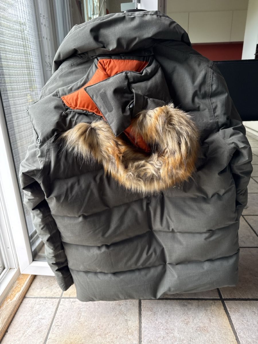 Decathlon Vestes: Winterjacke Daune Grösse XL von Decathlon – Neuf (Voir description) à Dettighofen (Lengwil) par Dolol 1