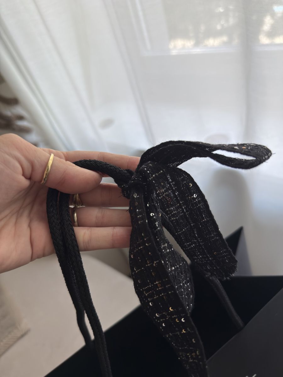 Chanel Borse: Chanel Tragetasche mit Schleife & Band – Nuovo e nell'imballaggio originale da Zürich venduto da Coco.swiss 2