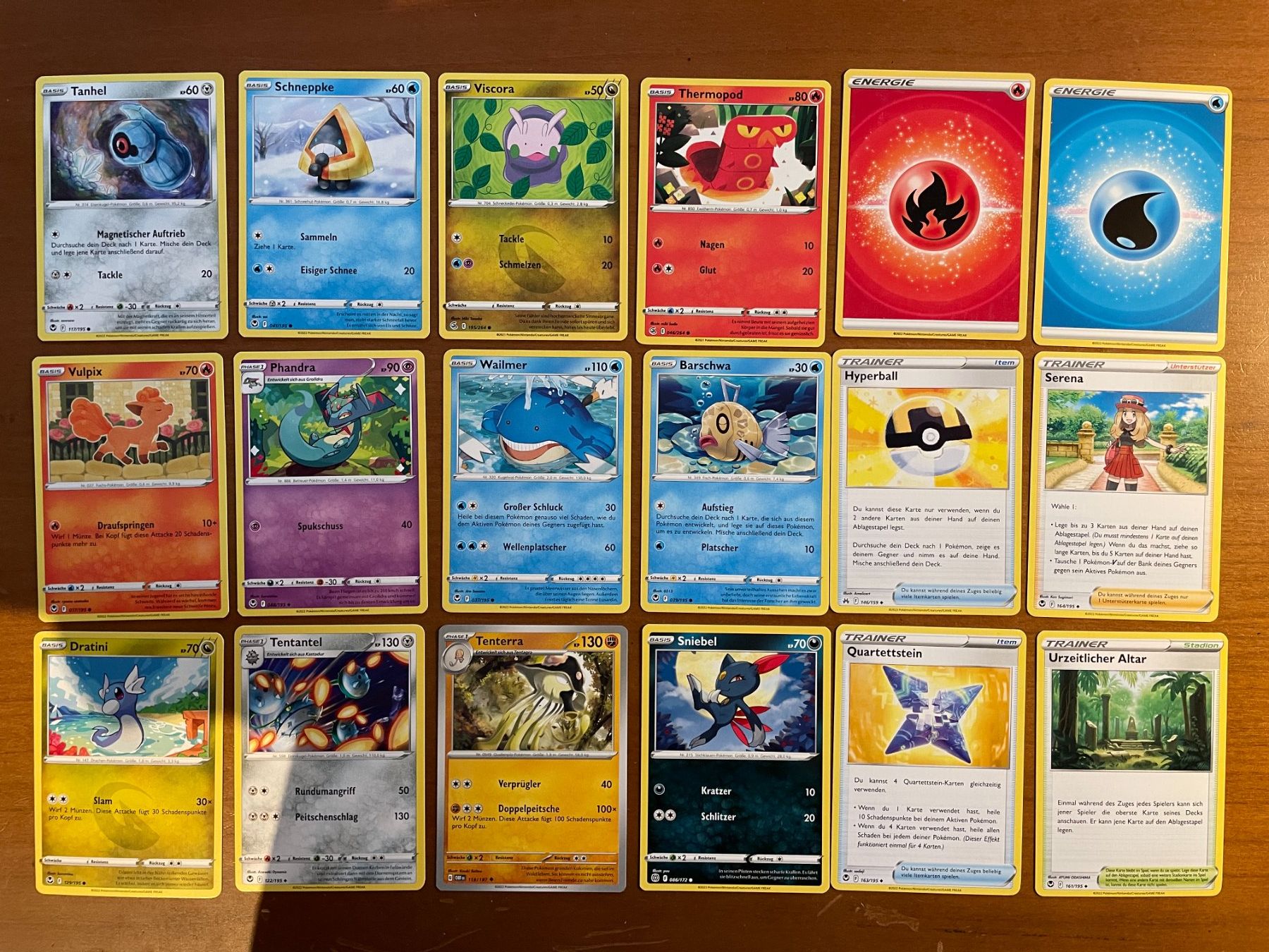 Pokémon Sammelbilder & Trading cards: Pokemon Karten Set (Versand gratis) – Neu (gemäss Beschreibung) aus Chur von Angerson