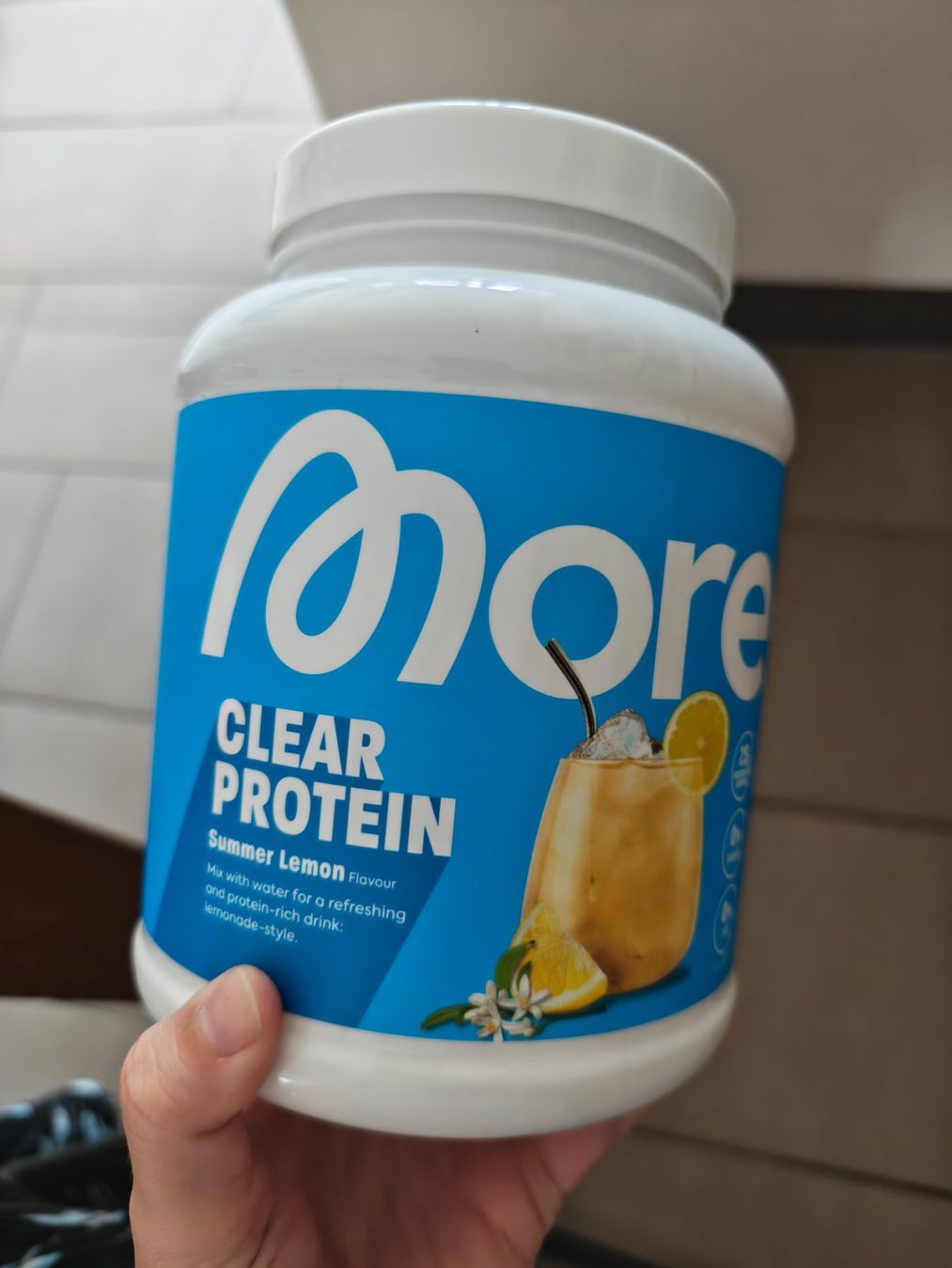 More Nutrition Lebensmittel & Spezialitäten: More Clear Protein Summer Lemon – Gebraucht aus Turbenthal von Rebi_92-21