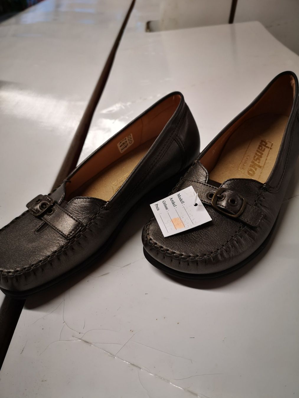 Helvesko Damenschuhe: Helvesko – Neu und originalverpackt aus Möhlin von Highwaytom