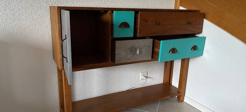 Cassettiere: Meuble crédence  – Usato da Châtel-St-Denis venduto da isajp21 1