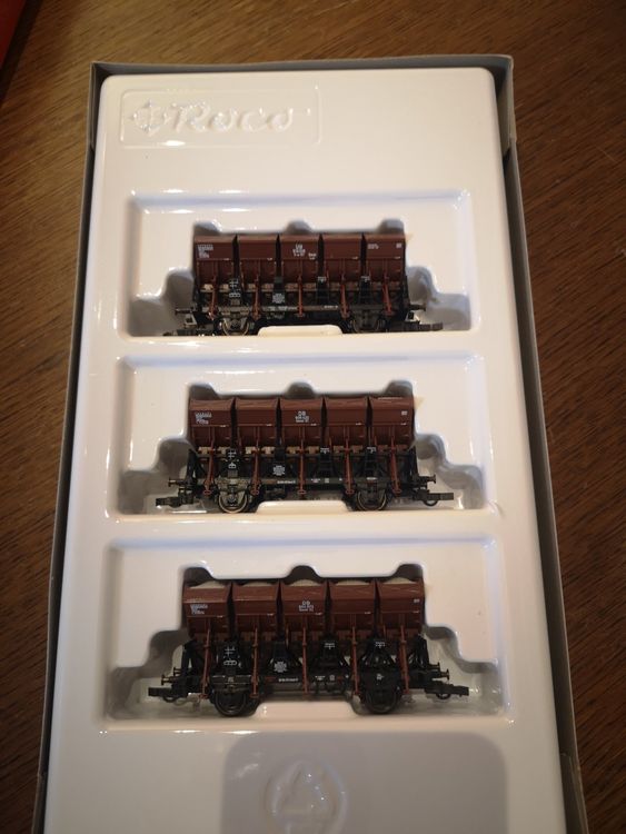 Paire De Pantographes Simple Bras Gris KATO échelle N 1/160, Référence 74147 - Pour Train Miniature