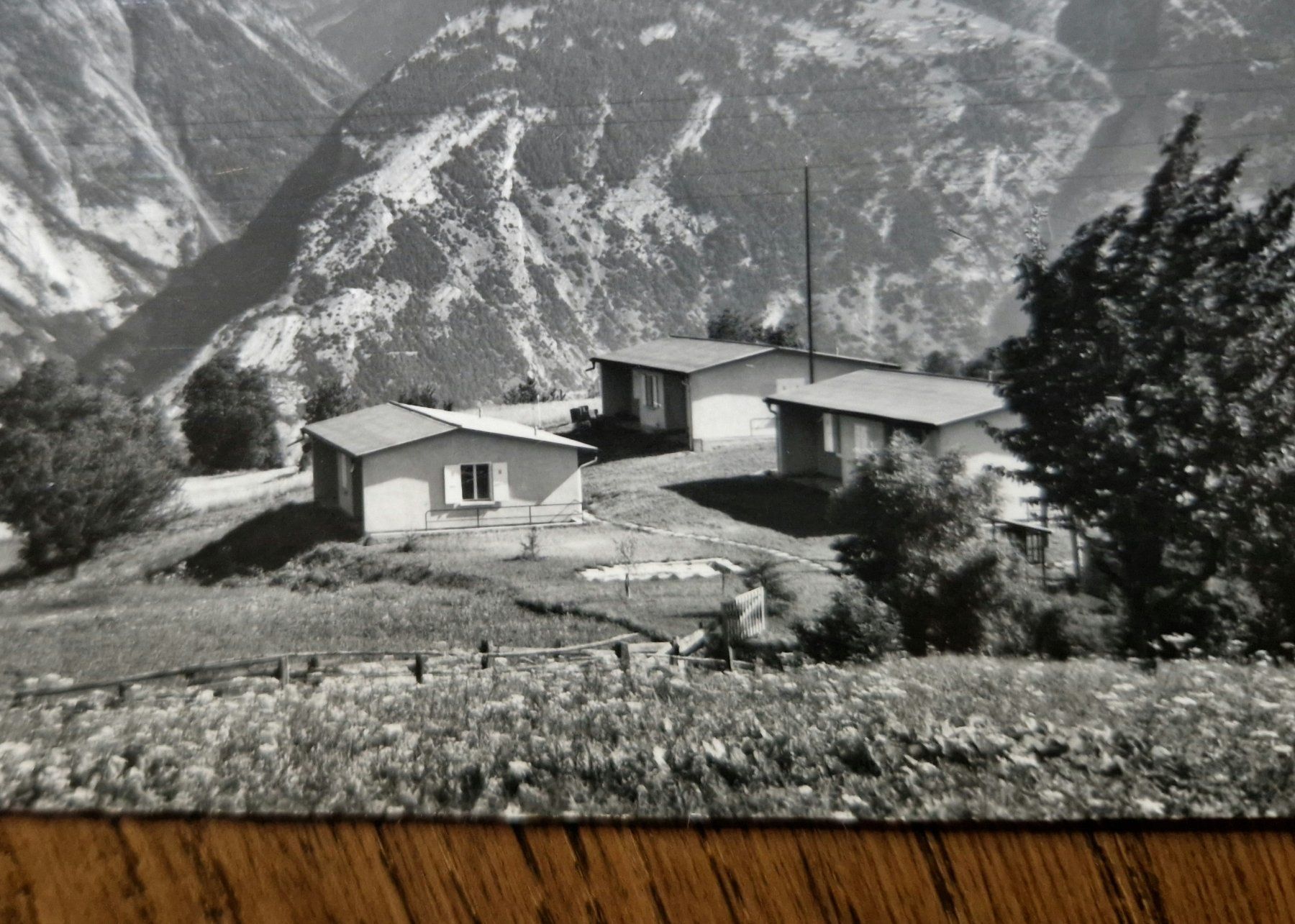 Cartoline postali: Unterbäch, Chalet der Metallarbeiter 1970 – Usato da Ebikon venduto da Donar50 1