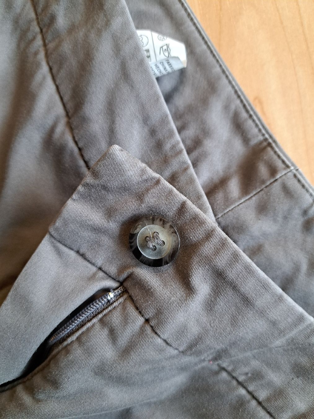 Benetton Pantaloni: Hose von Benneton 7/8 – Usato da Urdorf venduto da Yvonne008 2