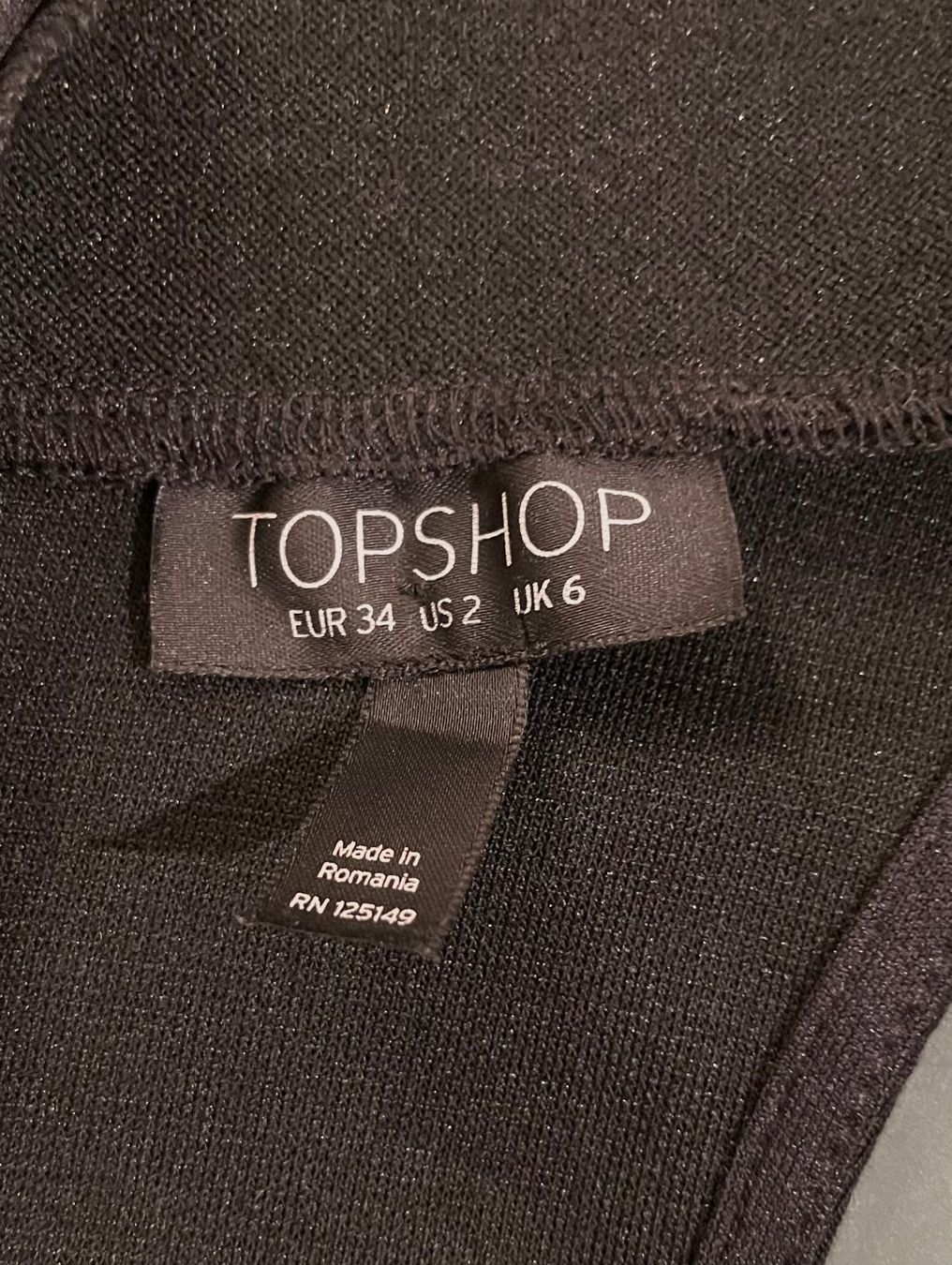 Camicette, T-shirt & Top: Mini haut top noir 34 – Nuovo (secondo la descrizione) da Genève venduto da flocon06 5