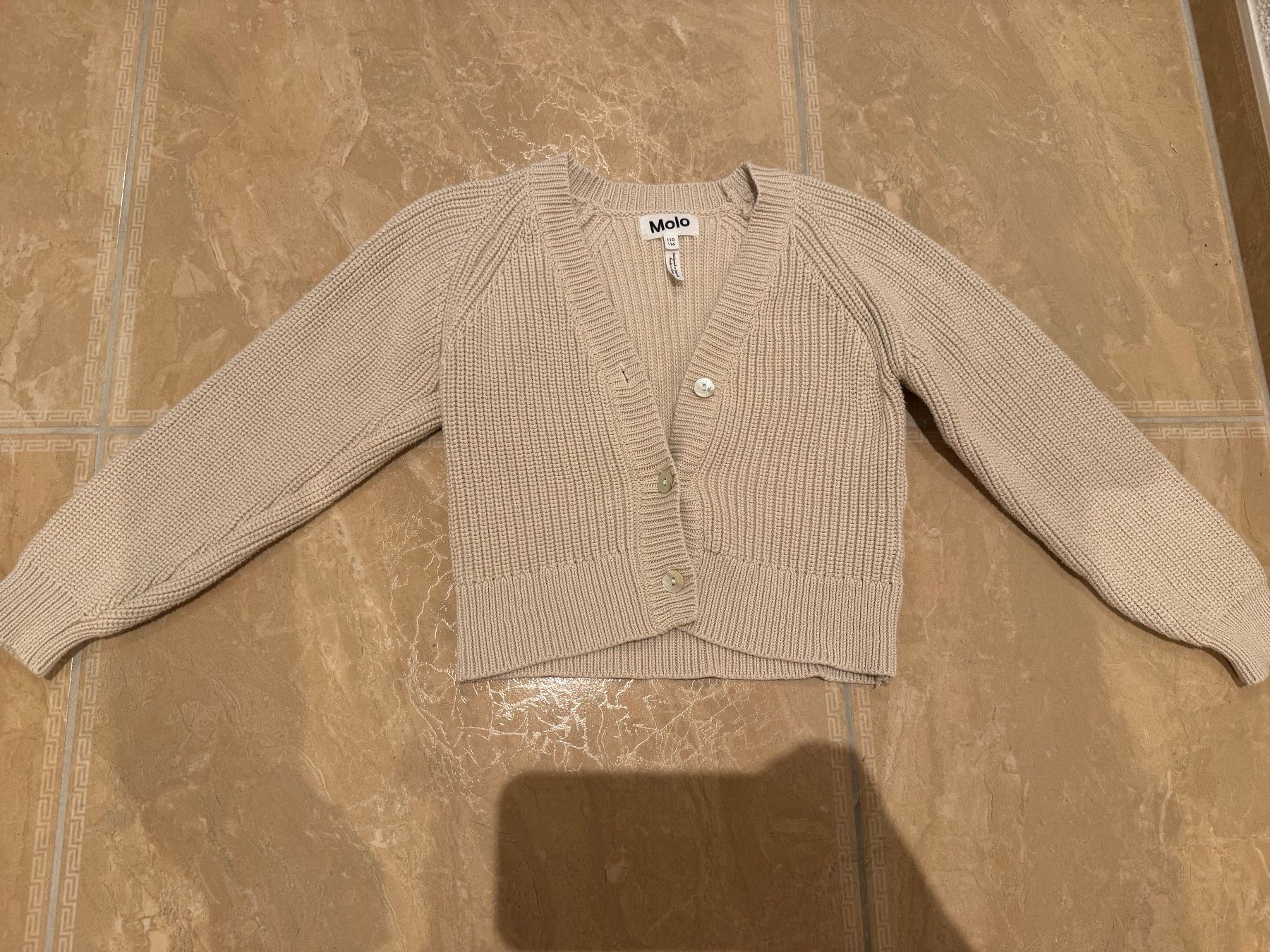 Molo Giacche & Cappotti: Molo NWT Strickjacke, 5-6J 110-116 – Nuovo (secondo la descrizione) da Klingnau venduto da Markus14