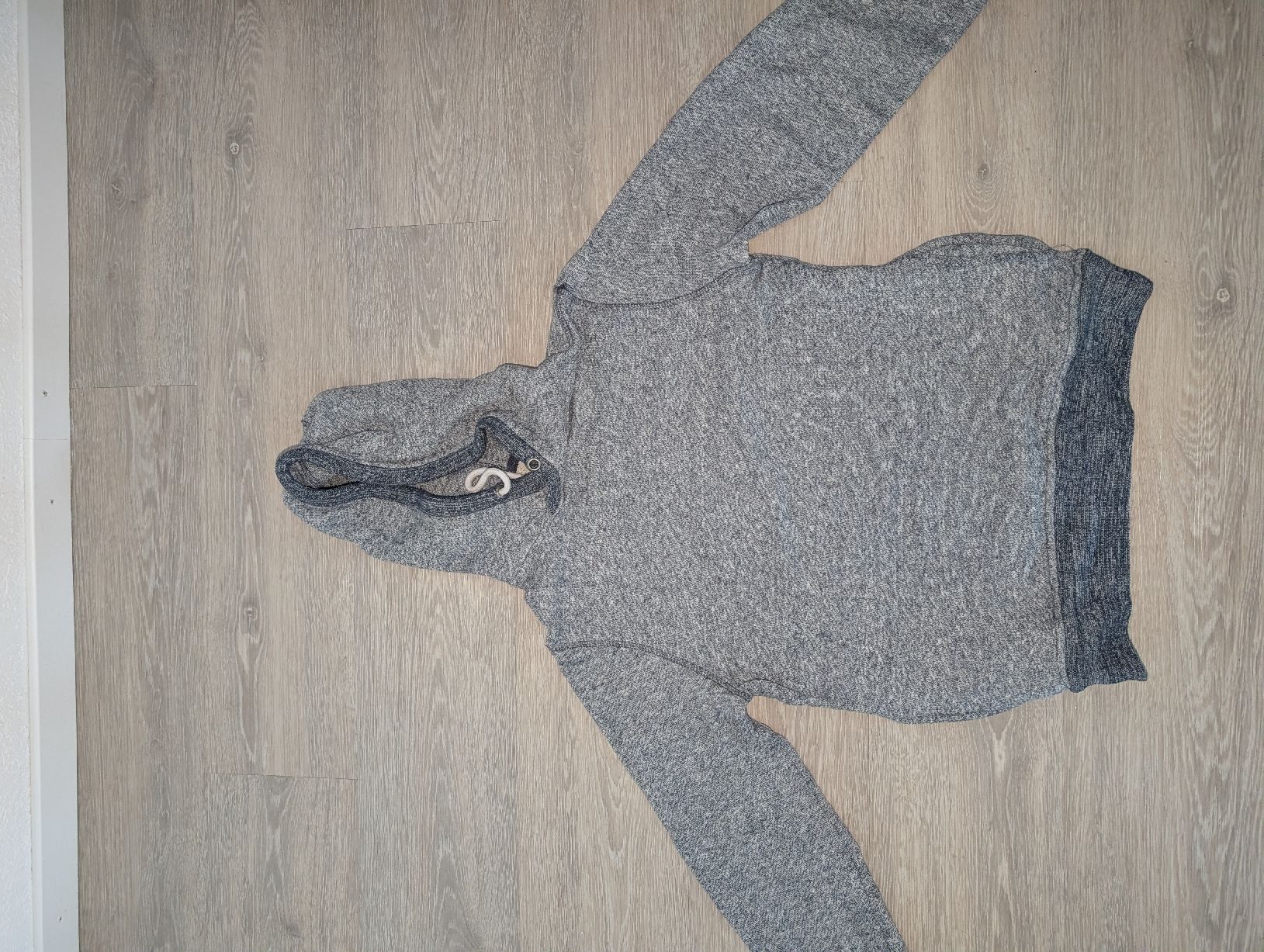 Pullover & Sweatshirts: Pullover – Gebraucht aus Münsingen von ale_md2s