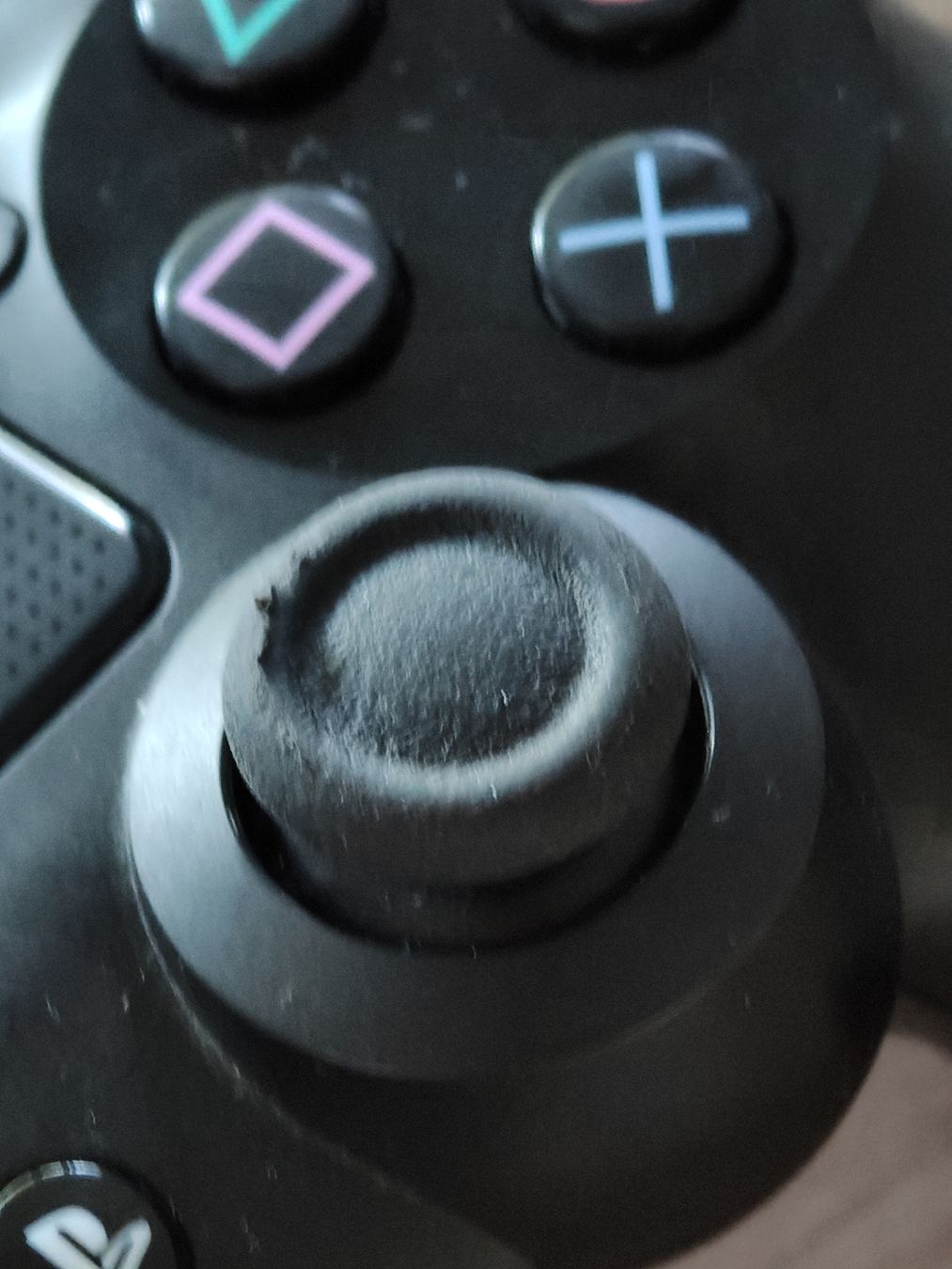Sony Console: Playstation 4 inkl. 2 Controller & Games – Usato da Hüniken venduto da Satoshi.Nakamoto 3