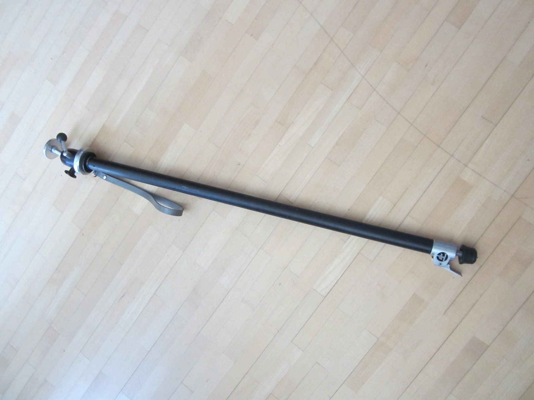 Bolex Treppiedi & Teste: Einbeinstativ Bolex Paillard, Modell Monopod – Usato da Kehrsatz venduto da Kamikaze0 1