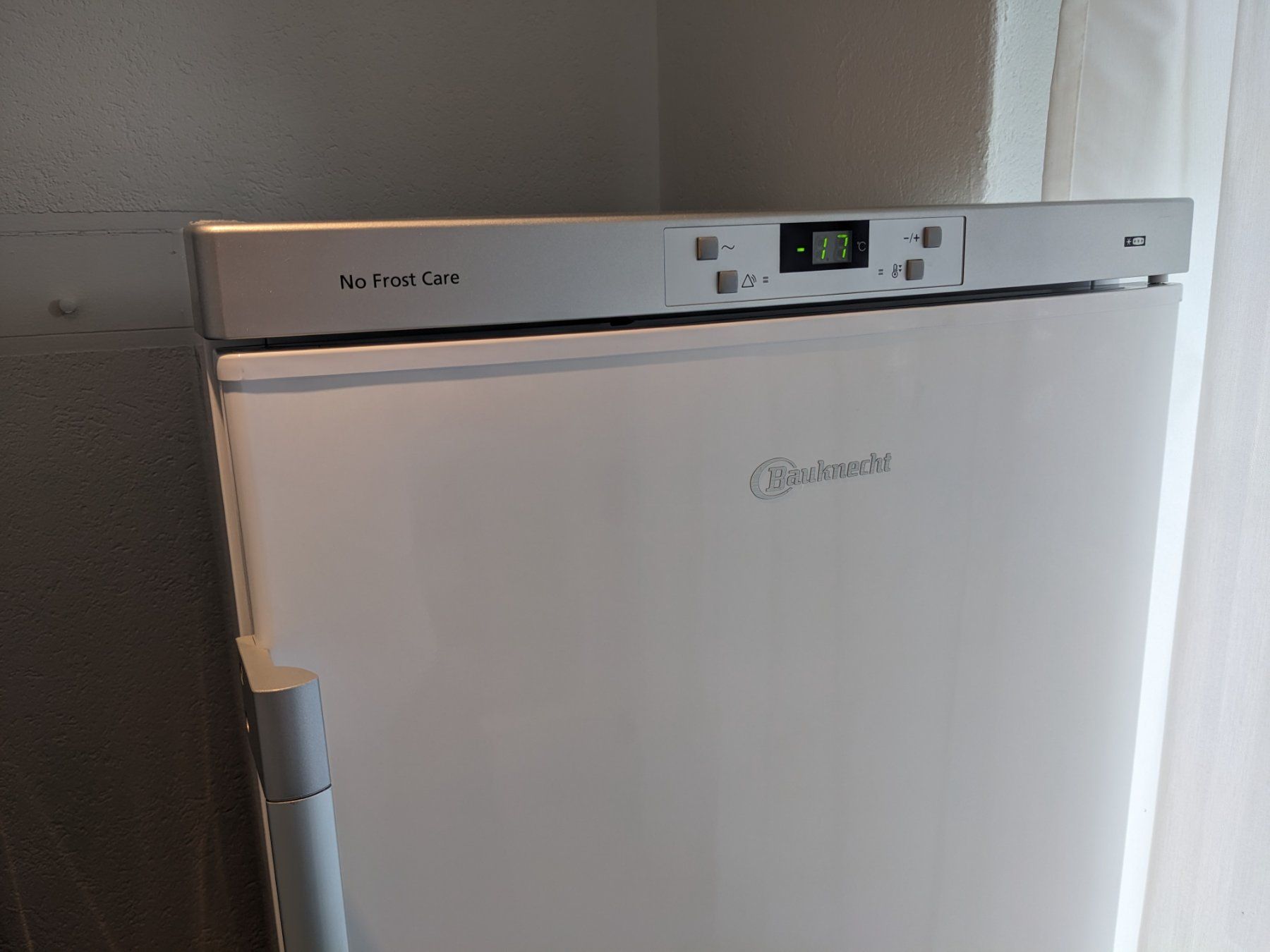 Bauknecht Gefrierschrank: Gefrierschrank Bauknecht NO FROST – Gebraucht aus Horn von  2
