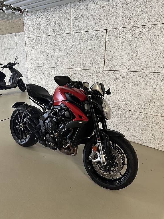 MV Agusta Strada: MV Agusta Dragster 800 – Usato da Bellinzona venduto da api_7qml