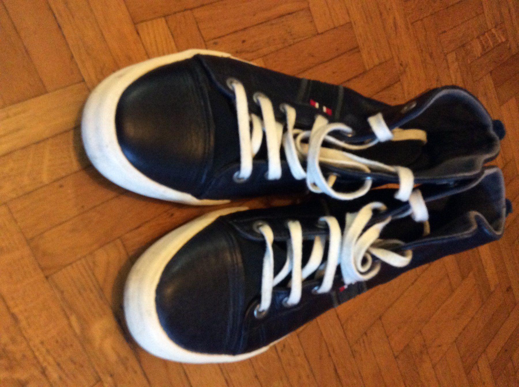 Helly Hansen Scarpe per ragazzi: Helly Hansen baskets montantes cuir pointure 41, 26cm – Usato da Le Mont-Pèlerin venduto da dundun1 4