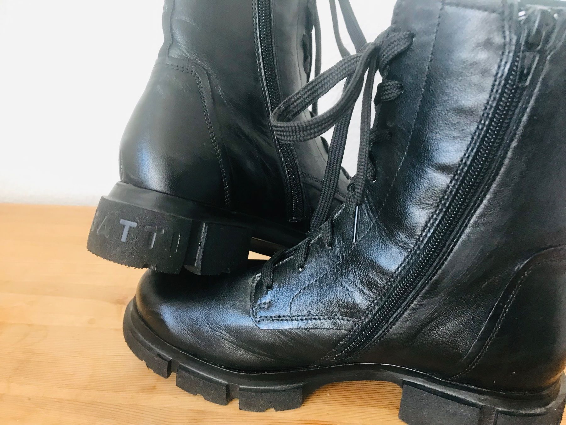 Bugatti Scarpe da donna: Bugatti Stiefeln /Stiefeletten, Gr.38, schwarz, echtes Leder – Usato da Zürich venduto da KEEPINSPIRED 8