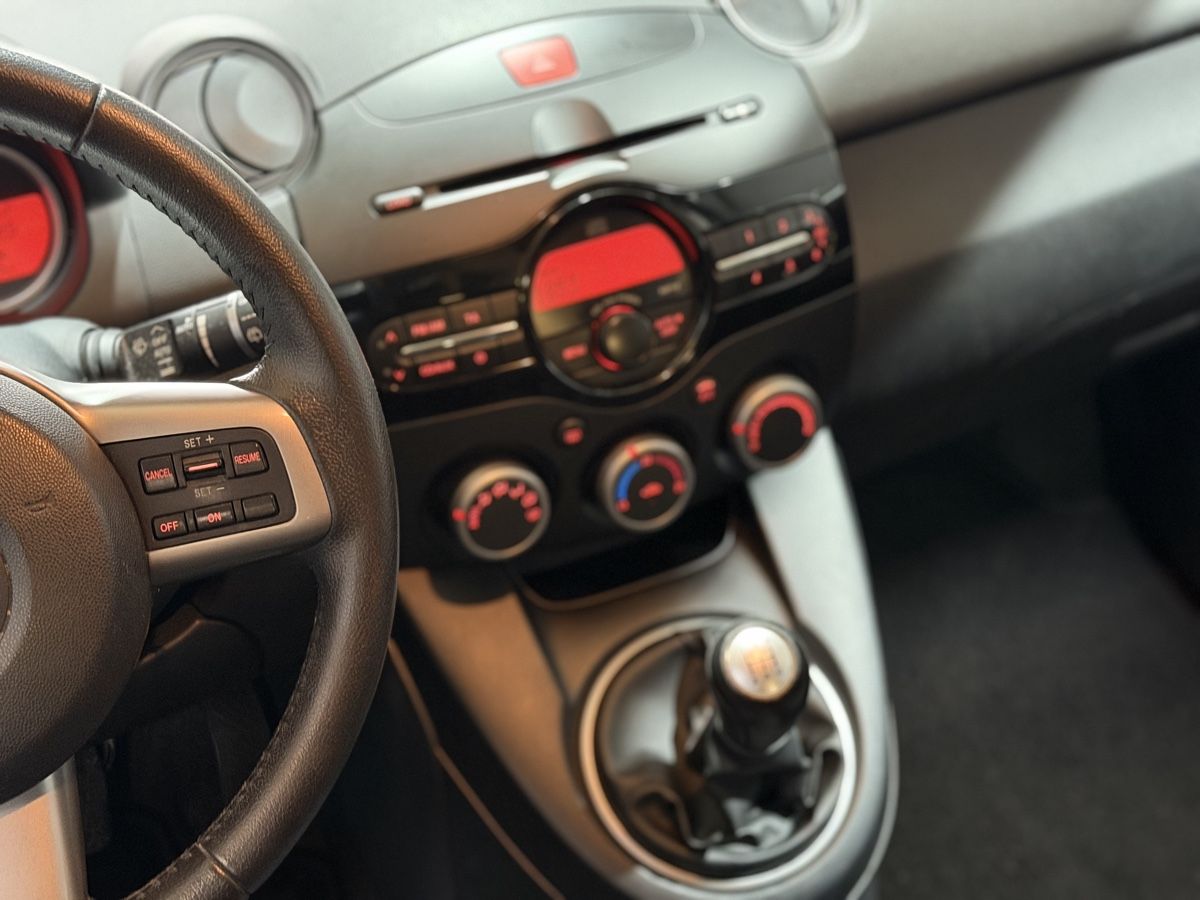 Automobili: Mazda 2 1.5 Frisch ab MFK & Service – Usato da Oberaach venduto da DJB21 7