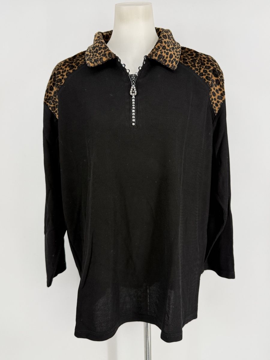 Pulls & Sweat-shirts: Pullover mit Leopardenmuster Gr. XXL – D'occasion à Auenstein par moin.