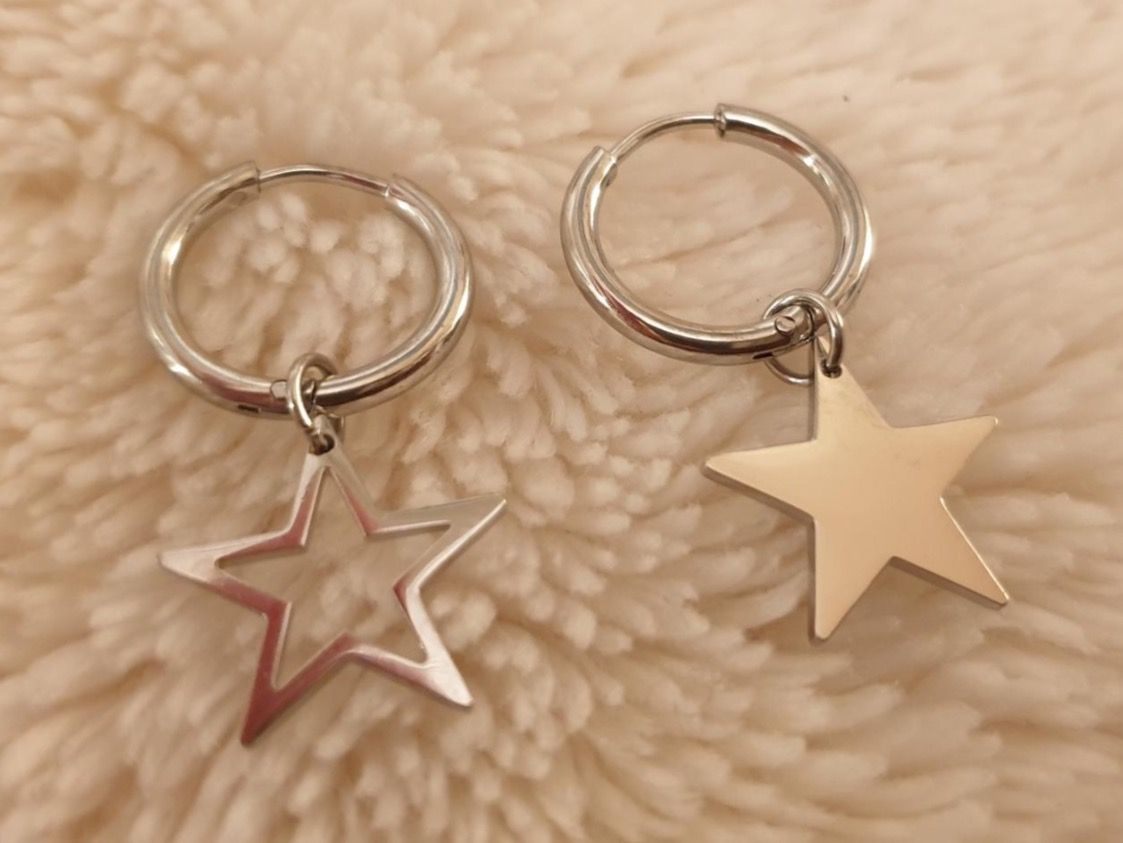 Orecchini pendenti & Orecchini a lobo: Ohrringe - Star Click Hoop – Nuovo e nell'imballaggio originale da Würenlos venduto da Abracadabra26