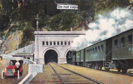 Brig  VS  -   Oldtimer und Dampfeisenbah beim Simplontunnel