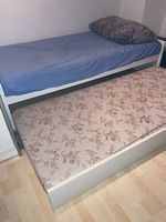 praktisches Gästebett mit Zusatzbett zum ausziehen