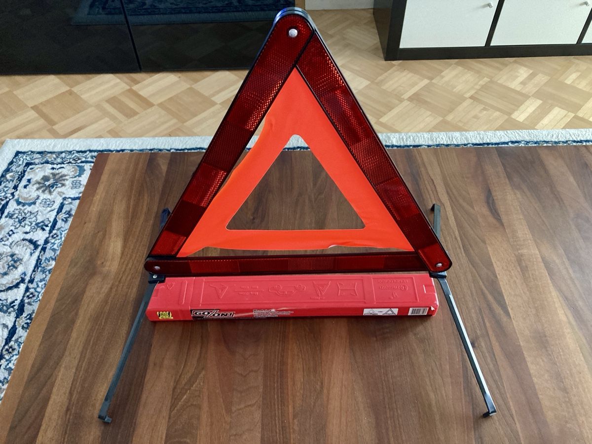 Autres accessoires p. véhicule: Pannendreieck – Neuf avec emballage d'origine à Feusisberg par Aquasphere