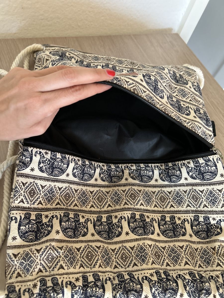 Zaini: Turnbeutel / Rucksack mit Elefanten Muster – Usato da St. Gallen venduto da MoMaMu12 1